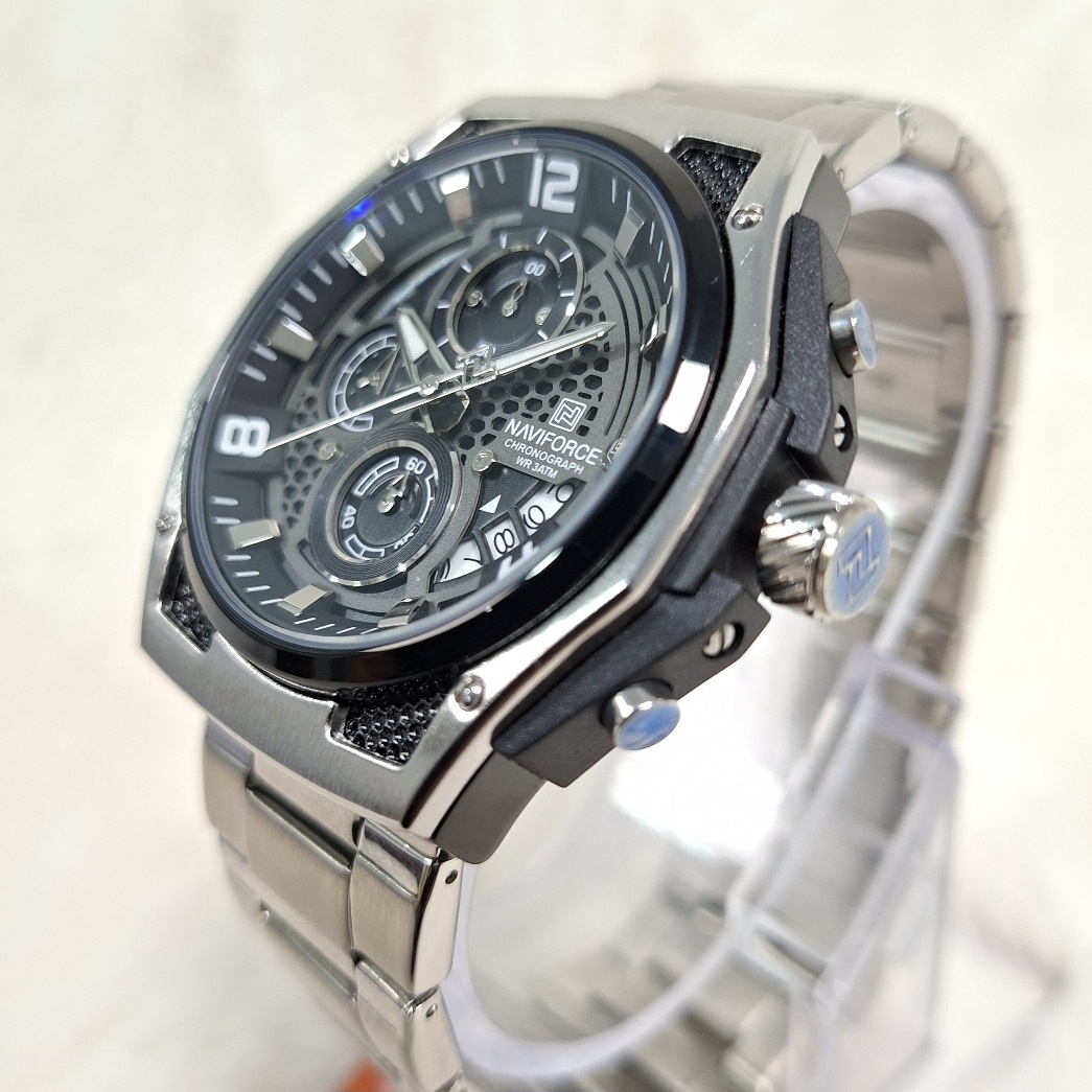 Naviforce 8051 - : اللون: فضي