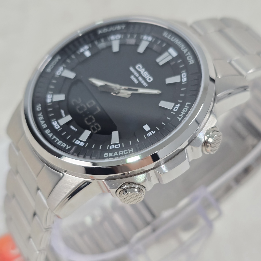 Casio AMW 880D - : اللون: فضي