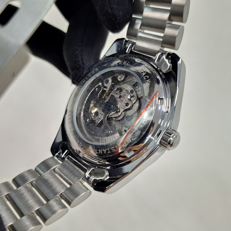 Chenxi 8806 Mécanique